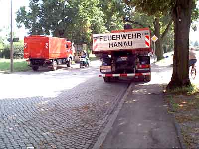 die FFW und das THW mit 28 Fahrzeugen aus Hessen