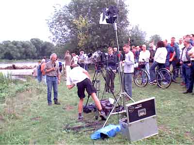 Fernsehmoderator berichtet vom Wehr